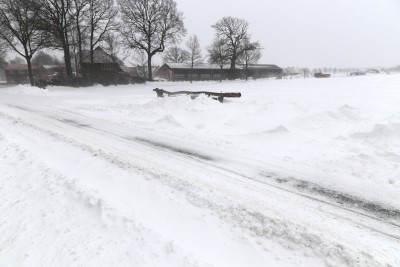 2020 Reutum Kerkstraat Sneeuw Groothuis bovenin beeld