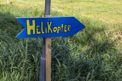 NK Buikglijden Reutum Helikopter wegwijzer Ikinkstraat