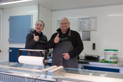 Vishandel Toren, kerkplein Reutum. dec 2025. (foto Jan Bunte)