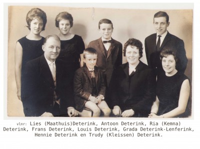 Familie Deterink ca. 1965. Uit het archief van Hennie Deterink.
