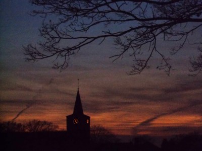 Reutum avondfoto kerk. Fotograaf Peter Hodes